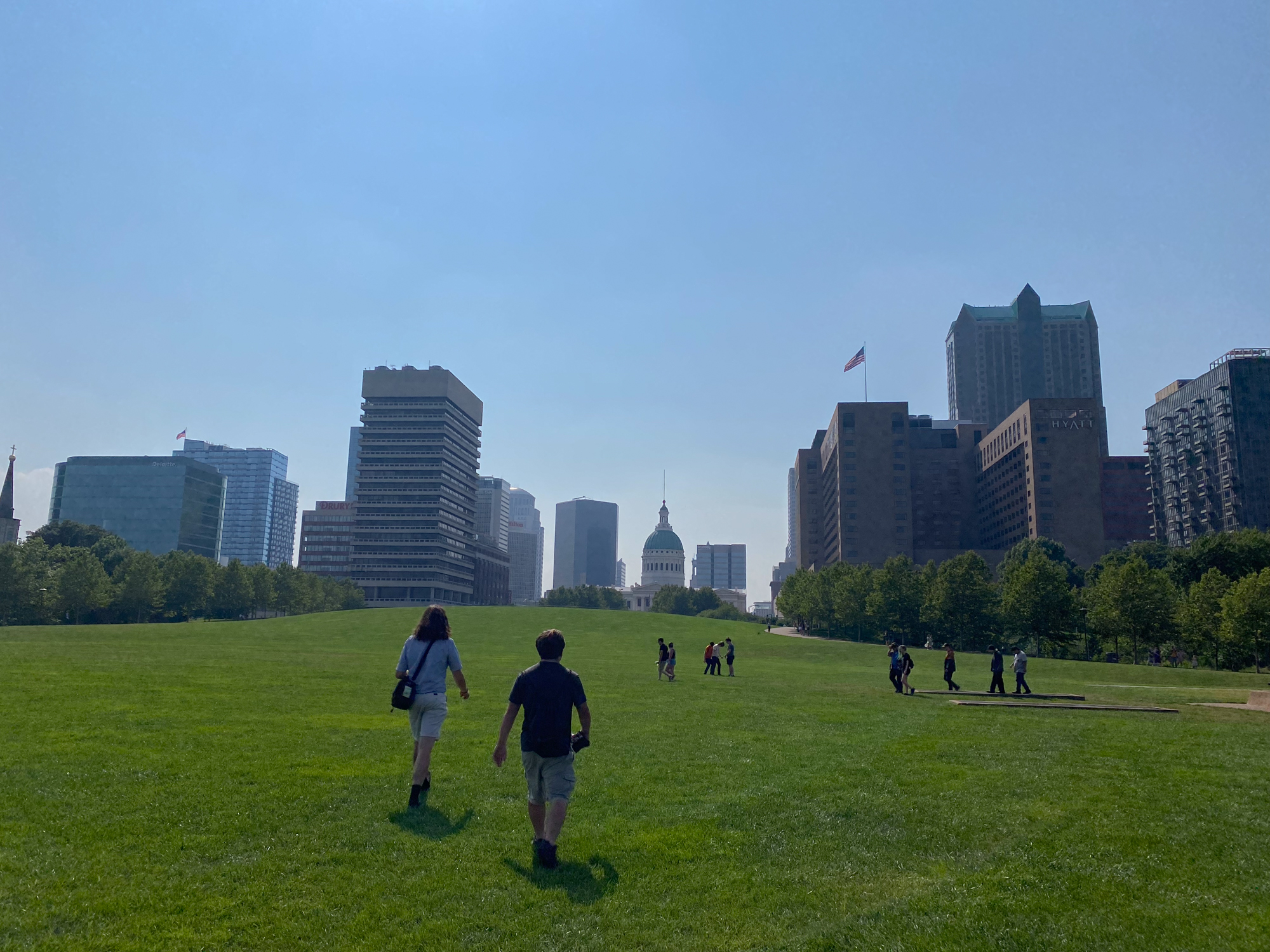 A photo of the St Louis Skyline.
